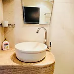 Amara в 9 Sunny