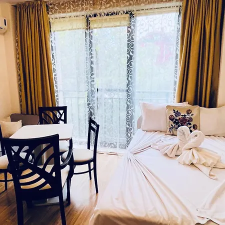 Amara в 10 Sunny * Napospart
