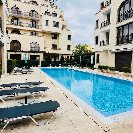 Amara в 9 Sunny *