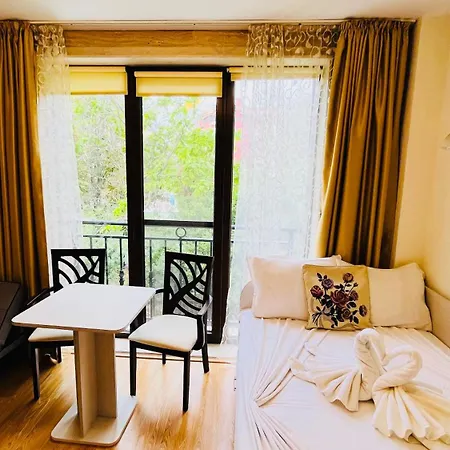 Amara в 9 Sunny