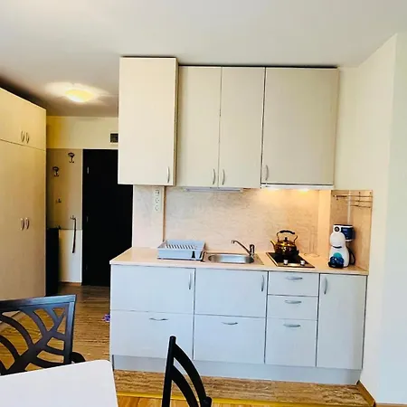 Amara в 10 Sunny סאני ביץ'