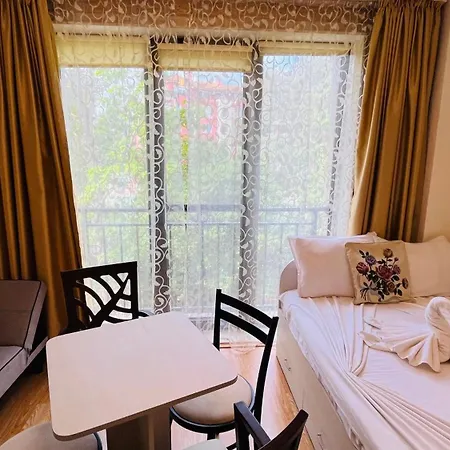 Amara в 9 Sunny Апартаменты Солнечный берег