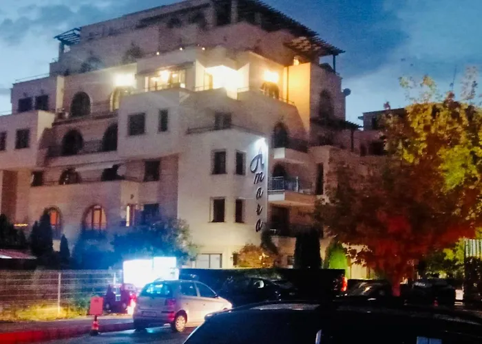 Amara в 10 Sunny דירה *