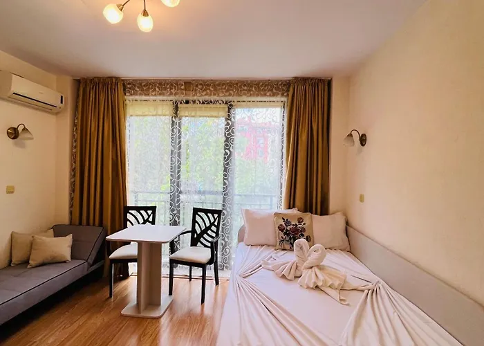 Amara в 10 Sunny סאני ביץ'