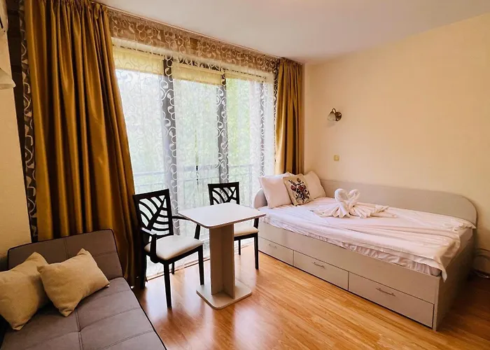 Amara в 10 Sunny סאני ביץ'